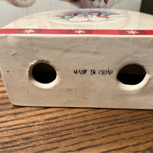 -5 Piece "WINTER WISHES"  Boxed Table Set ~ Napkin, S&P, Creamer, Sugar - Picture 7 of 14